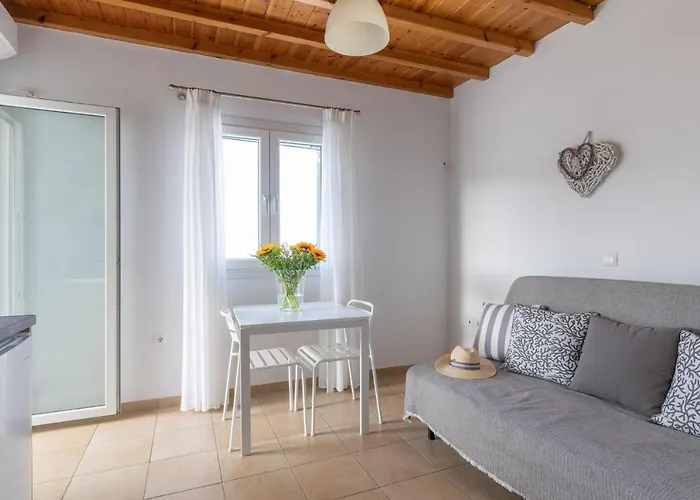 Sea Wind And Апарт-отель