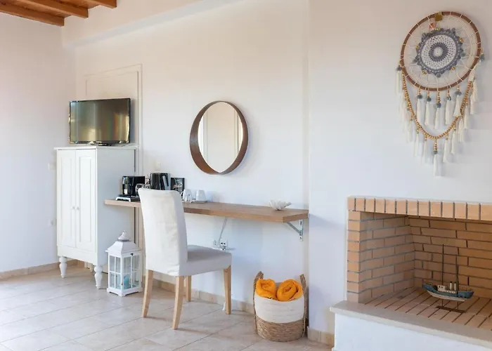 Апарт-отель Sea Wind And 4*