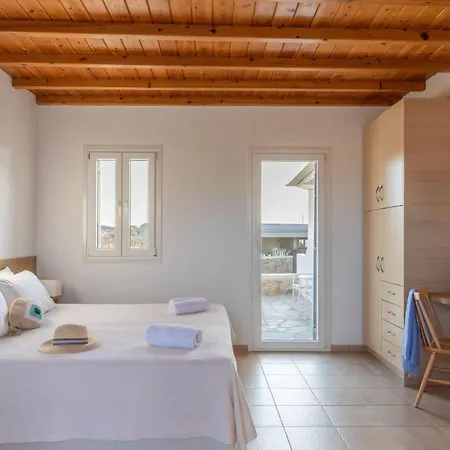 Sea Wind And Апарт-отель Тоурлос