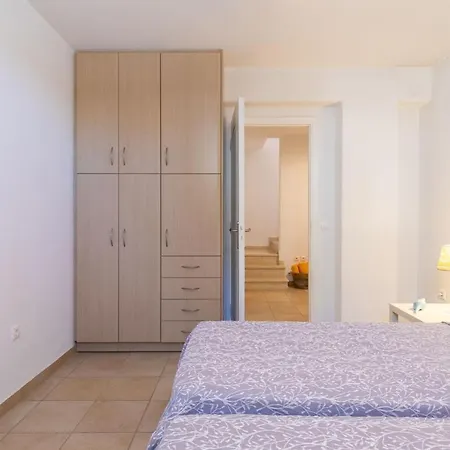 Sea Wind And Тоурлос