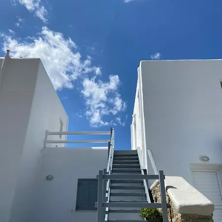 Sea Wind And تورلوس