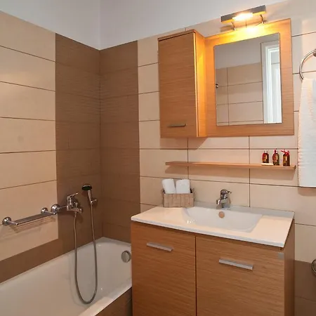 Sea Wind And Тоурлос