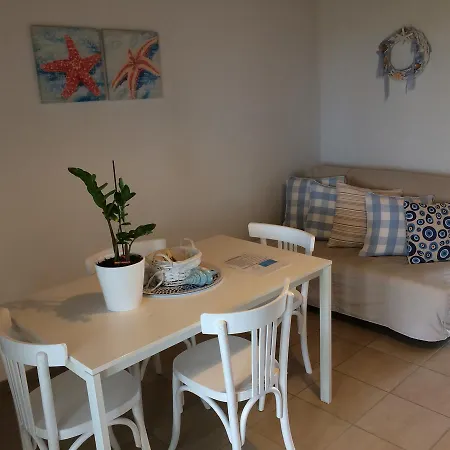 Апарт-отель Sea Wind And Тоурлос