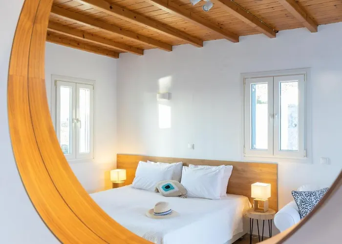 Sea Wind And Apartahotel Tourlos