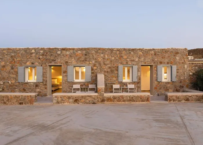 Sea Wind And Apartahotel Tourlos