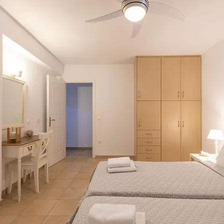 Apartmanhotel Sea Wind And 4*