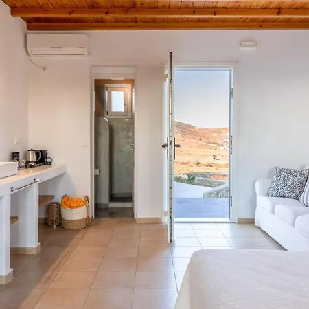 Sea Wind And Apartmanhotel