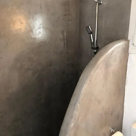 Sea Wind And Apartmanhotel Túrlosz