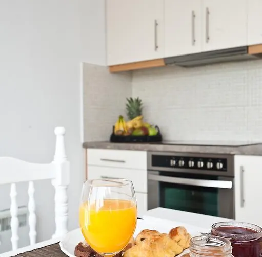 Sea Wind And מלון דירות